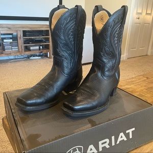 Men’s Ariat Legend Phoenix Cowboy boots Size 11